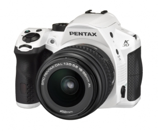 Pentax K30 White + DA L 18-55mm F3.5-5.6 
